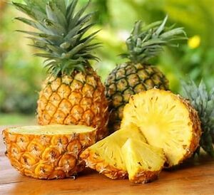 Ananas stołowy duży 1 szt (ok 900g)